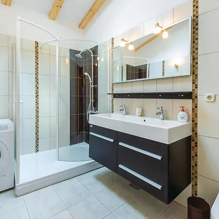 Pod Gospom Iii Hébergement de vacances Trsteno