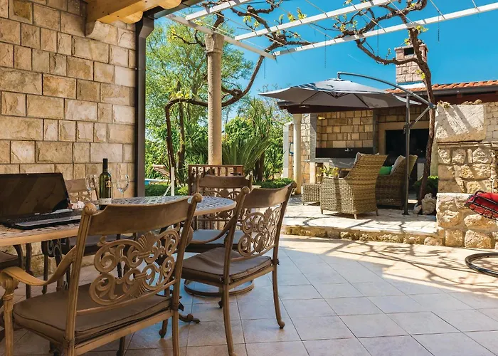 Pod Gospom Iii Trsteno