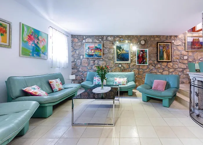 Pod Gospom Iii Trsteno